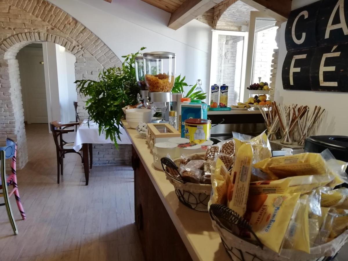 Miglionico Residenza Delle Grazie B&B 외부 사진