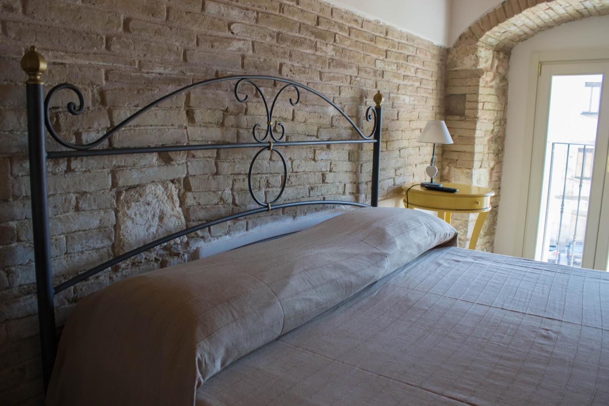 Miglionico Residenza Delle Grazie B&B 외부 사진