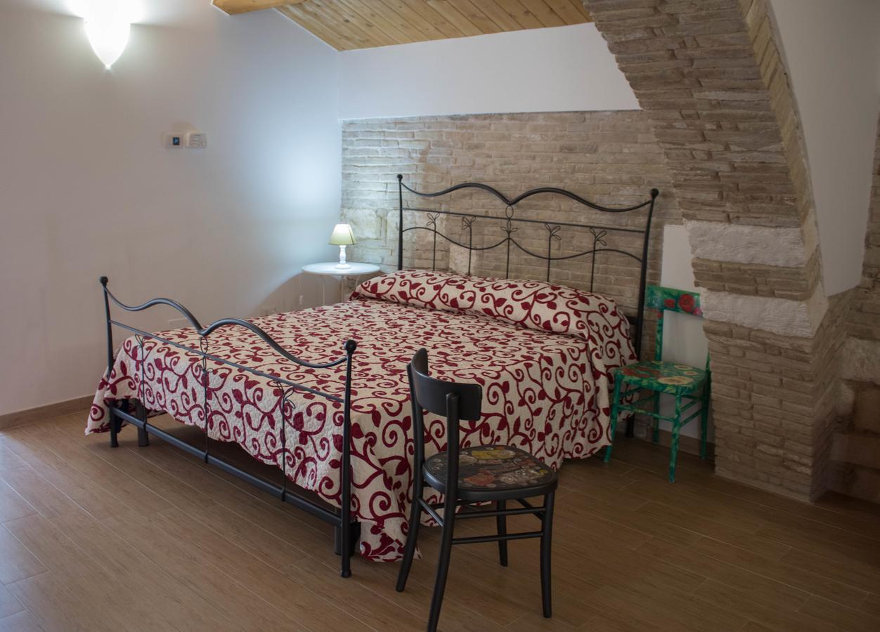 Miglionico Residenza Delle Grazie B&B 외부 사진