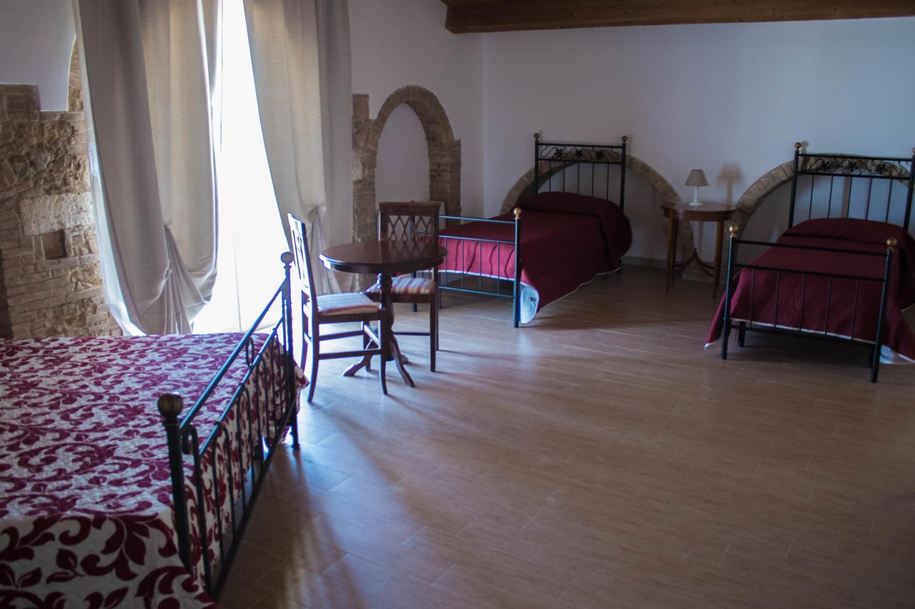 Miglionico Residenza Delle Grazie B&B 외부 사진