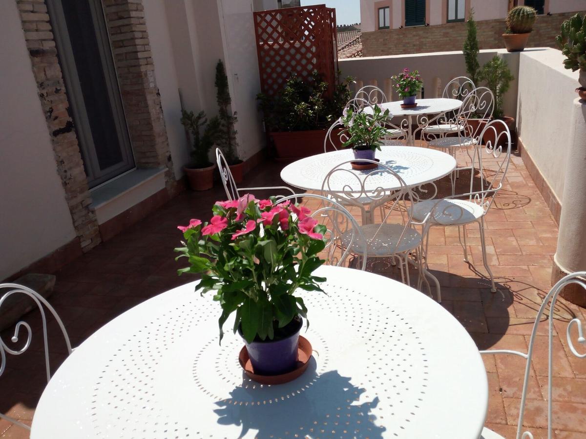 Miglionico Residenza Delle Grazie B&B 외부 사진
